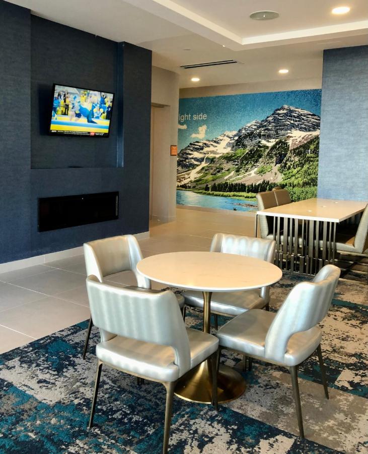 La Quinta Inn & Suites By Wyndham Denver Parker Buitenkant foto